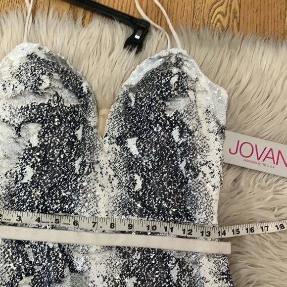 JOVANI BLACK & WHITE SNAKE PRINT HOLOGRAPHIC SEQUINS WEDDING MAXI DRESS SIZE 8 - Picture 11 of 14